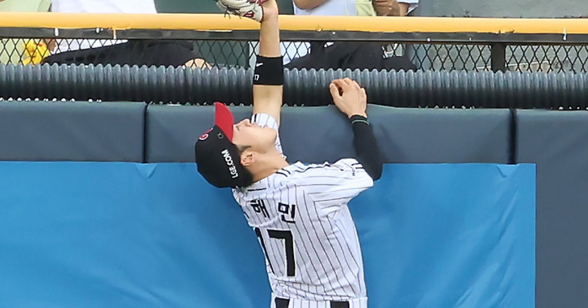 안 되는 것도 되게 하는 LG의 마법 수비, 꼭대기에서 ‘버티는 힘’을 만들다