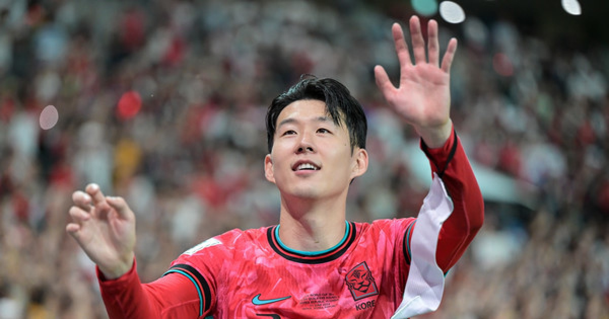 '대표팀 주전도 주장도 아닌' 손흥민? 대표팀 변화 가능성 시사한 홍명보 감독