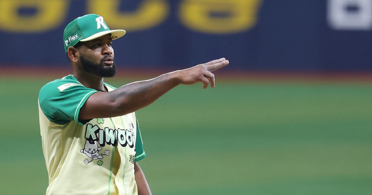 'KKKKKKKKKKK' 알칸타라, 11탈삼진 개인최다 타이 기록…QS에도 패전 위기