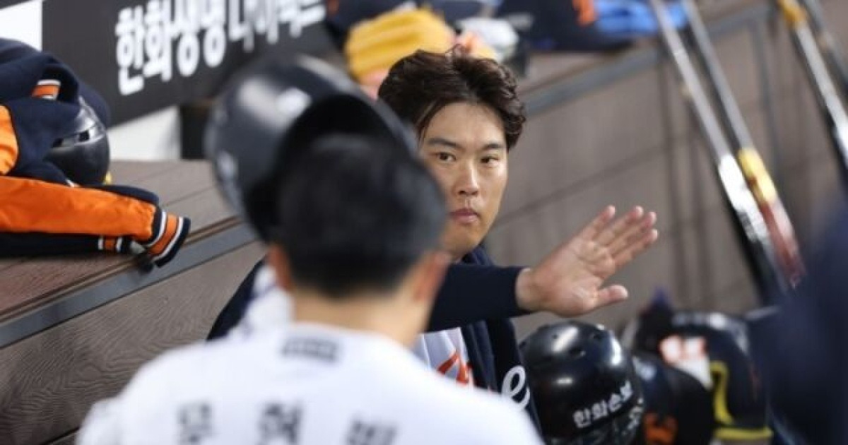 '와' 류현진 147km 무사사구 KKKK, 안현민 홈런 빼면 깔끔 그 자체…'화이트-엄상백 부상' 한화 팬들