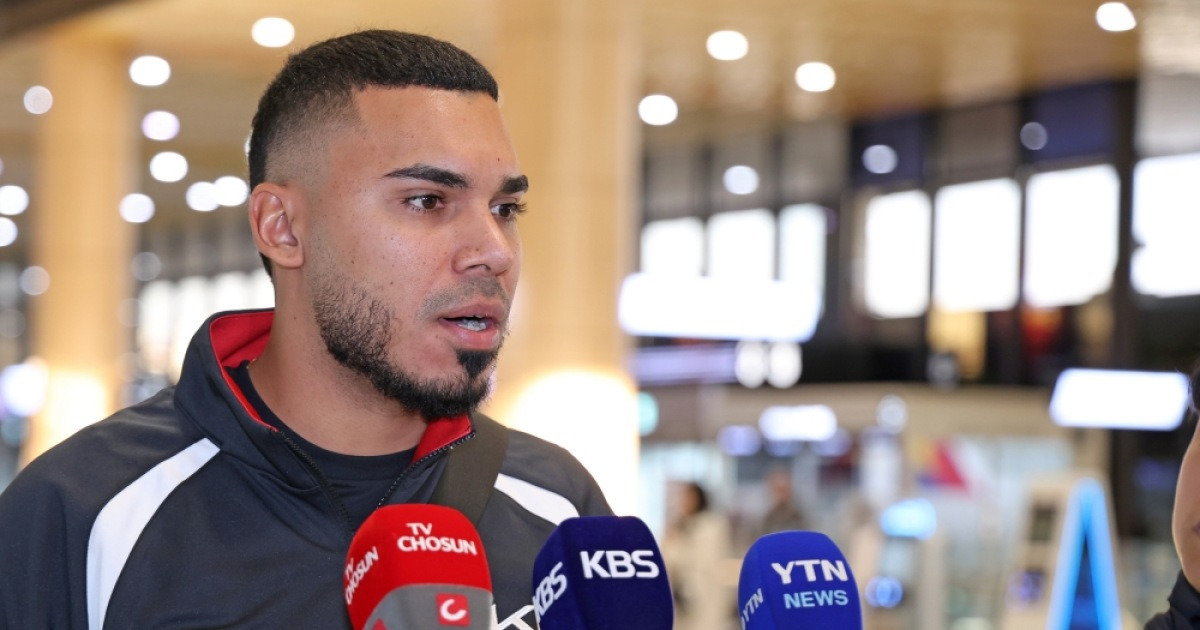 'KIA에 이런 선수가?' 내야수·외야수·투수 다 경험한 외인이 왔다…"언젠가는 KBO리그서 뛰고 싶