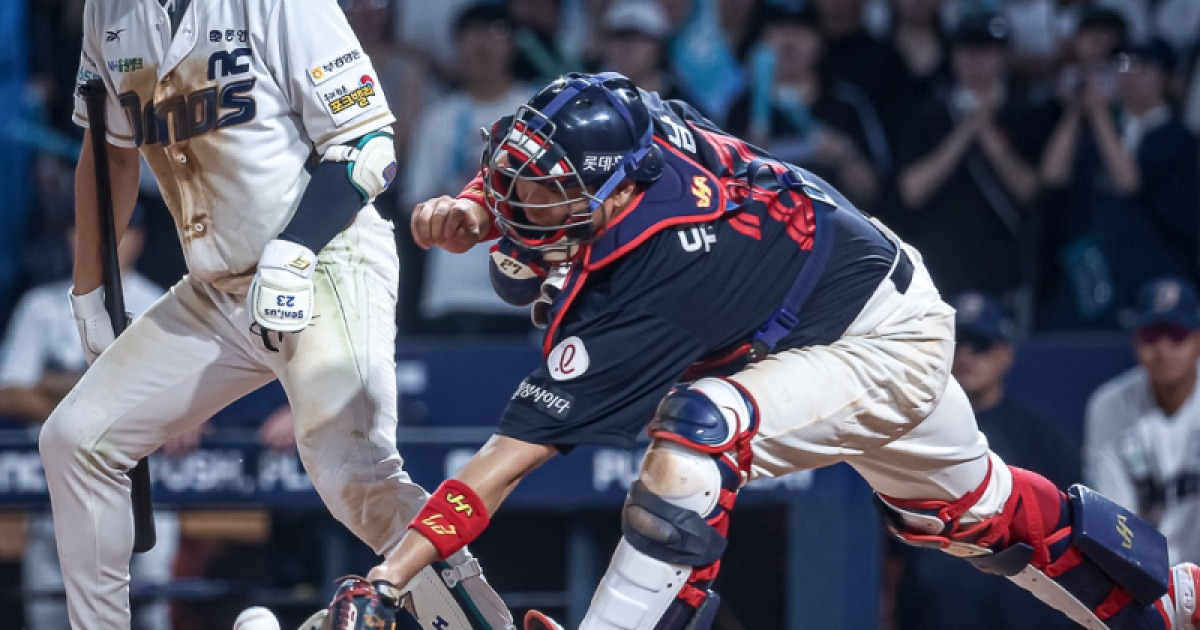 완주 실패한 유강남, 8년째 이어진 롯데 포수진 고민