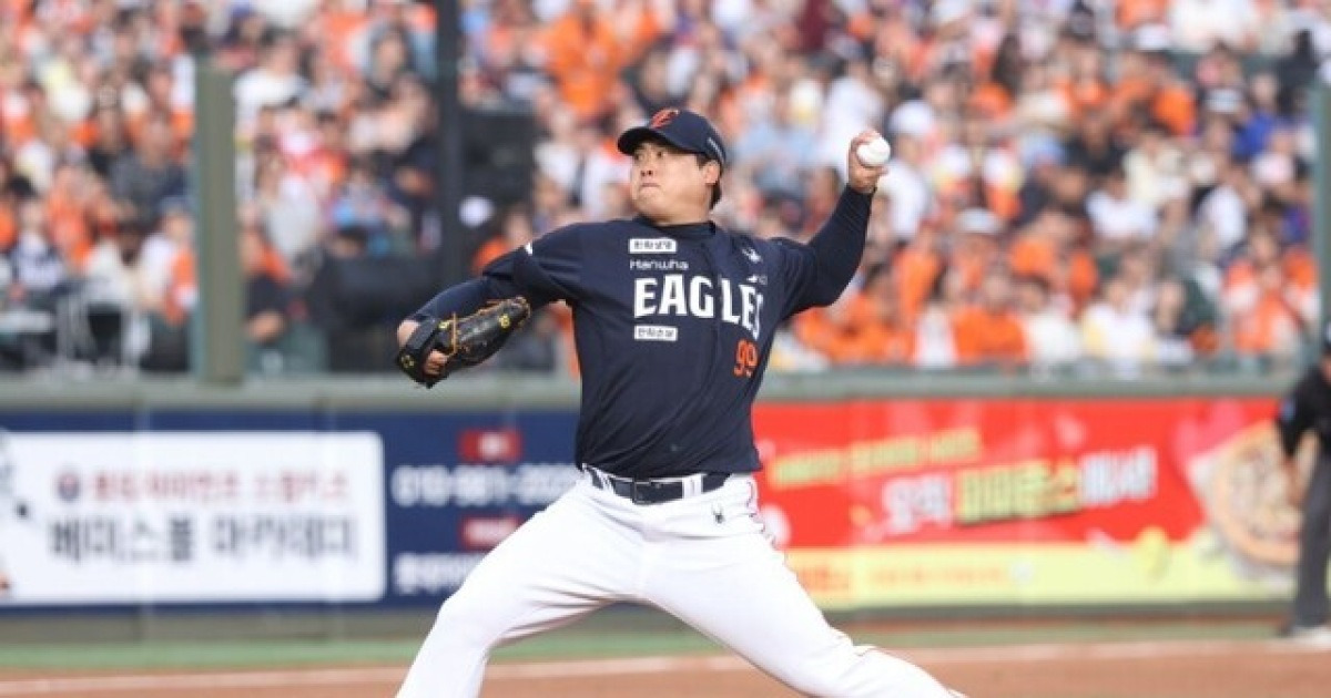 “후배님들 ‘기강’ 잡으러 왔습니다”…봄 야구 ‘클래스’ 인증 류현진·최형우·김현수