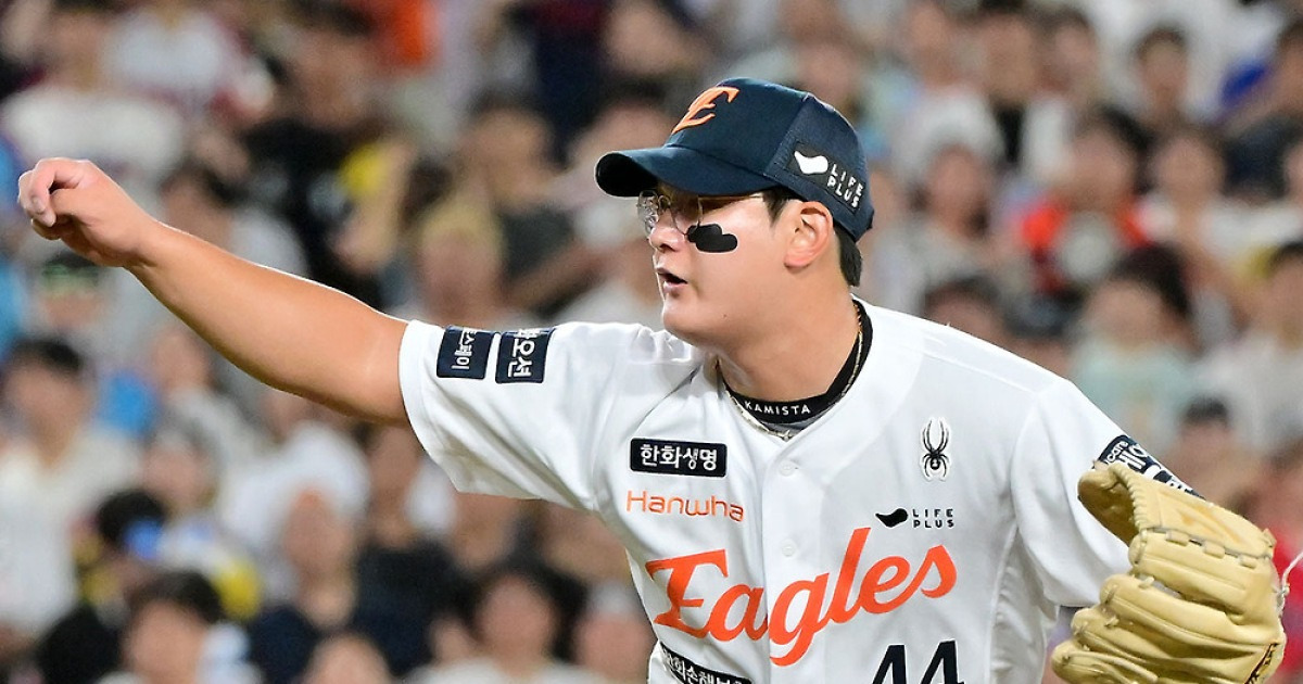 김서현 ERA 8.44 악몽 재현됐나? 'LG도 체념했는데' 한화 우승 희망 지운 '통한의 피홈런 2방'…트라