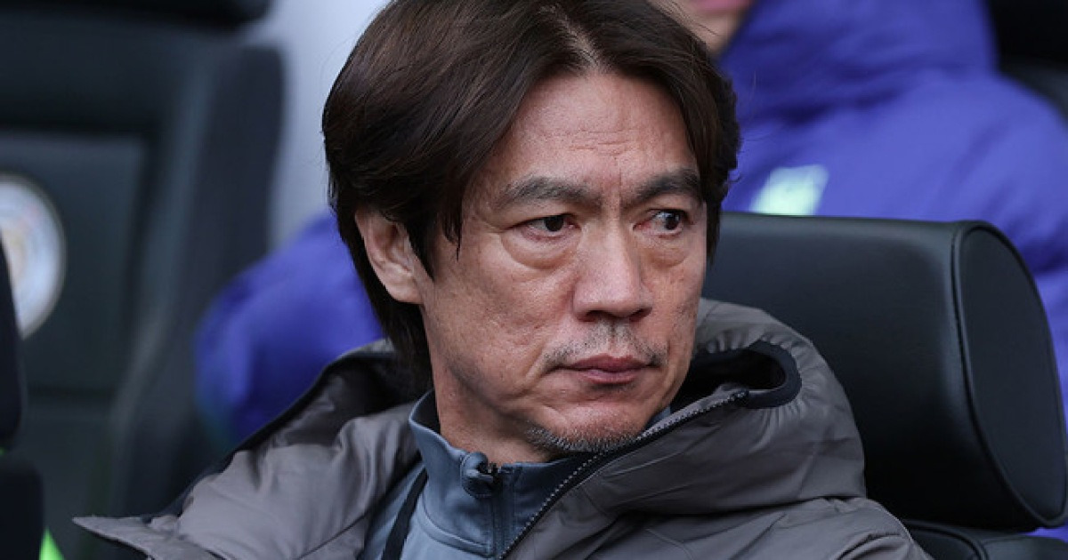 [IN POINT] 14년 전 런던에서도, 2년 전 울산에서도 없던 홍명보표 3백…왜 지금 고집하나, 이제는 '