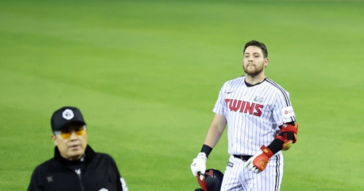 '한화까지 이겼다' LG 정규 1위 향방 '결국' 최종전으로... 두산에 0-6 완패 '파죽지세' NC 만난다 [잠