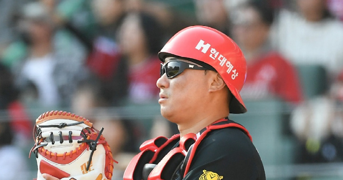 '부상 회복' 37세 KIA 주전 포수, 왜 1군 못 올라오나? "이의리 살리기 우선" 최연소 사령탑의 진심 [