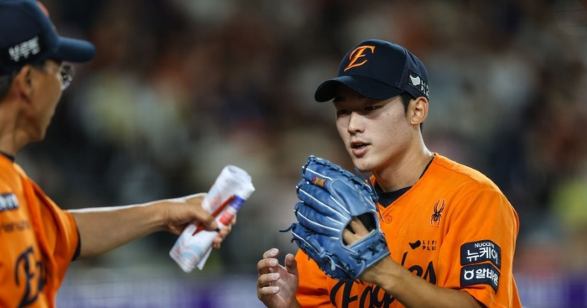 “기대한 것보다 잘 던지네” 드디어 ‘날갯짓’ 펼친 독립리그 ‘신화’→한화 가을야구 ’히