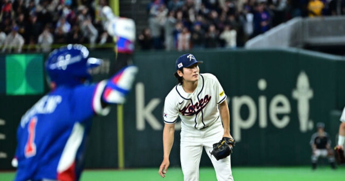 "제가 1점을 안 줬더라면…" 대표팀 최고의 공 던졌지만 실투 하나에 눈물, 내일(9일) 기적을 바란