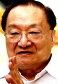 <p>김용</p><p>원작</p>