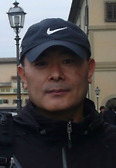 <p>박흥식</p><p>감독</p>