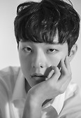 <p>김동휘</p><p>출연</p>