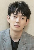 <p>류경수</p><p>주연</p>