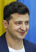 <p>볼로디미르 젤렌스키</p><p>각본</p>