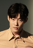 <p>신주환</p><p>주연</p>