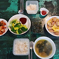 '미역국엔 불고긴데...' 글에 포함된 이미지