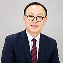 현영길 작가