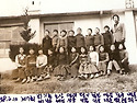 어디를 보고 있는 걸까?? (초등학교 시절)