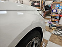 BMW 520 조수석 앞 휀다 각에 찌그러진..