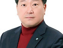 권력은 강해지고 질문은 ..