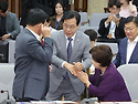 '尹 어게인' 행사에 지도부 참석.....