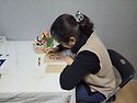 목공제품에 그림 그리기