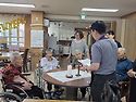 신부님과 봉사자분 방문기도