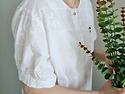 (소량세일)깔끔 자수 블라우스