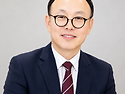 현영길 작가