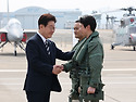 25년 만에 &lsquo;KF-21&rsquo; 양산 1호기 출고됐다&hellip;李, &ldquo;방산 4대 강국 도약 발..