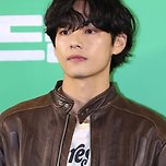 [단독]방탄소년단 뷔, 민희진 손잡고 솔로 앨범 발표 + 공식 기사 이미지