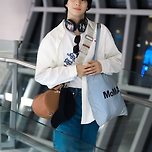 라이즈 앤톤 가방 주렁주렁하다 커지는 거 뻘하게 웃기네 이미지