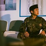 오늘자 공개된 디피2 스틸컷 이미지