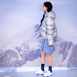 251101 윈터 뉴발란스 포토콜 행사 gif 이미지