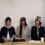 [속보] 뉴진스, 공식 아닌 다른 유튜브 계정으로 긴급 라이브 방송 이미지