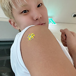 가다실 맞고 인증 사진 올린 세븐틴 호시 이미지