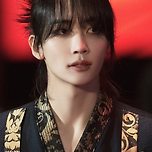 컴백곡에서 비녀 활용한 남자 아이돌 이미지