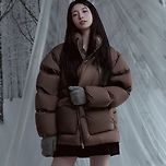 251022 수지 인스타 ❄️(feat 게스) 이미지