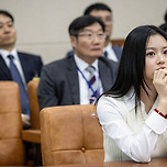 울먹인 뉴진스 하니… “인간으로서 존중하면 직장 내 괴롭힘 없지 않을까” 이미지