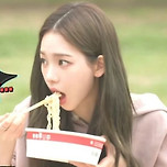 카리나도 &#39;한강라면&#39; 먹방하더니…수출 대박 터졌다 이미지