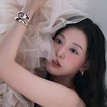 김지원 보그코리아 불가리 화보 비하인드 사진들.jpg 이미지