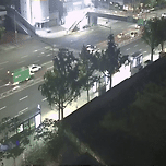 BTS 슈가, 집 앞 &#39;꽈당&#39; 진실은?…술집→작업실→집 이동 중 적발[영상] 이미지