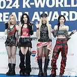 오늘자 에스파 케이 월드 드림 어워즈 레드카펫 기사사진 jpg 이미지