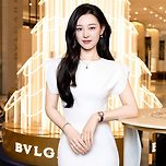 251110 불가리 디바스 드림 홀리데이 팝업 포토콜 행사 김지원 새로운 사진 이미지