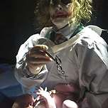 할로윈 파티하다 응급수술 들어간 의사 이미지