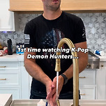 외국인도 케데헌 보는 반응 똑같구나ㅋㅋㅋㅋ 이미지