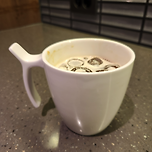 불편한 보냉병 대신에 머그잔으로 교체했어요 이미지