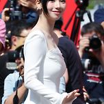 오늘자 무신사 뷰티 페스타 행사 참석한 카리나 고화질jpg 이미지