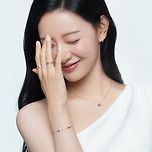 김지원 스톤헨지 25년 가을 컬렉션 화보.jpg 이미지