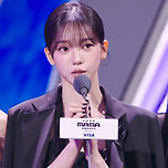 251128 2025 MAMA DAY1 지민정(카리나&amp;윈터) gif 이미지